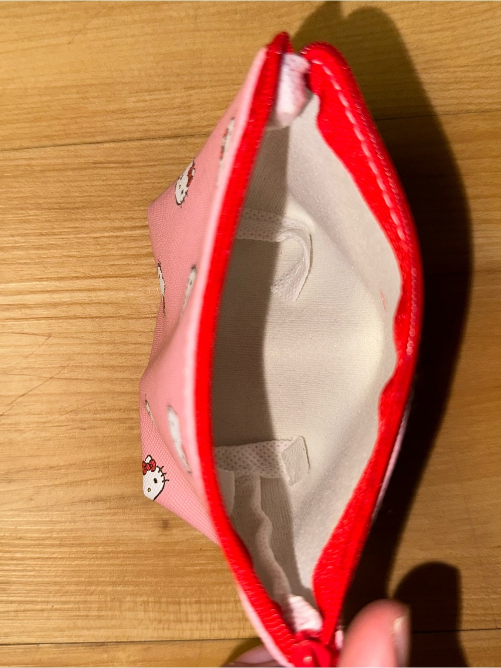 Hello Kitty Coin Pouch - Picture 3 of 3